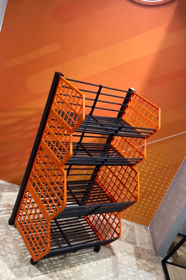 4 Katlı Kademeli Tekerlekli Plastik Aksiyon Sepet