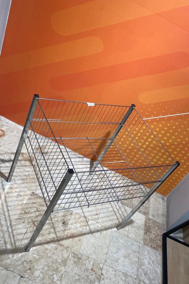 60X80 Krom Profil Ayaklı Sepet